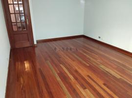 Apartamento de dos dormitorios, sin muebles. Reformado. Plaza de garaje y trastero. photo 0
