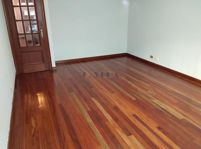 Apartamento de dos dormitorios, sin muebles. Reformado. Plaza de garaje y trastero. photo 0