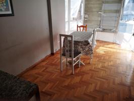 Apartamento de un dormitorio con plaza de garaje y dos trasteros. A reformar. photo 0