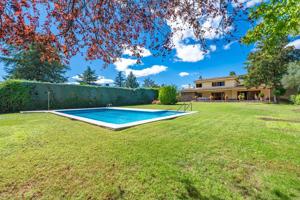 Unifamiliar En venta en Villafranca Del Castillo, Villanueva De La Cañada photo 0
