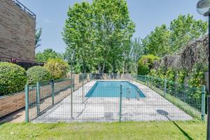 Dúplex En venta en Zona Pueblo, Pozuelo De Alarcon photo 0