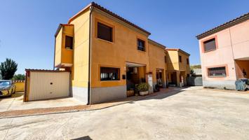 Chalet adosado en Valdearenas photo 0