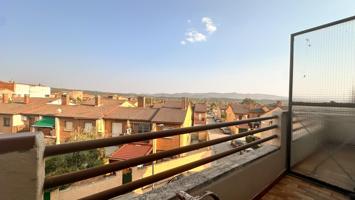 Amplio Piso con Terraza y Vistas en Sotillo de la Adrada photo 0