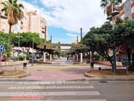 PISO TOTALMENTE REFORMADO SITUADO EN ZONA RAMBLA AMATISTEROS - ALMERÍA. photo 0