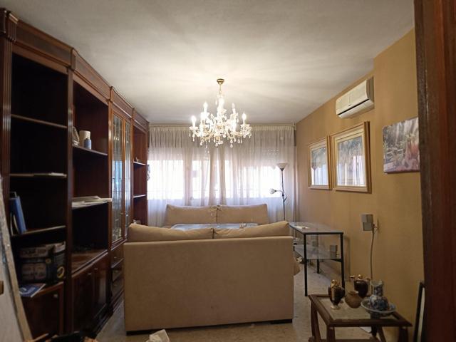 UN HOGAR CON INCREIBLE POTENCIAL, EN ZONA FÁTIMA, CON PATIO PRIVADO Y TRASTERO. photo 0