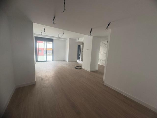 LA JOYA DE CIUDAD JARDIN, IMPRESIONANTE PISO DE 137 M2 TOTALMENTE A ESTRENAR. OBRA NUEVA. photo 0