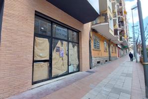 Local en avenida Catalunya photo 0