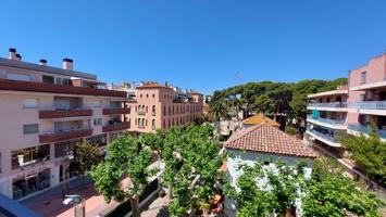 Piso en venta en calle Ponent photo 0