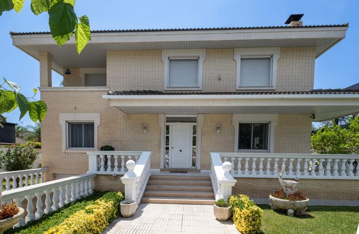 Chalet independiente en venta en Covamar photo 0