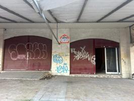 Local en venta en Carles Buigas photo 0