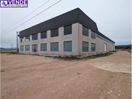 NAVE INDUSTRIAL EN VENTA EN YECLA photo 0