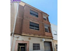 EDIFICIO DE TRES PLANTAS EN VENTA EN SAX EN ZONA CENTRO photo 0