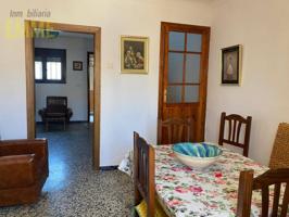 Ofrecemos en exclusiva bonita vivienda en Arriate, en una zona de crecimiento. La propiedad se divide en dos plantas con photo 0
