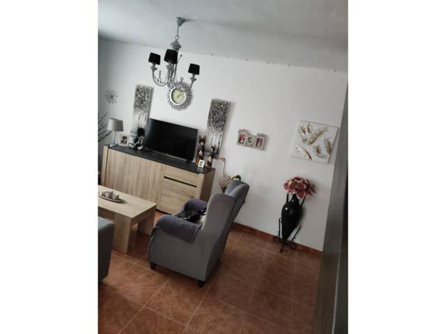 Se vende casa en la zona de San Cristóbal junto a la Avenida de Málaga photo 0