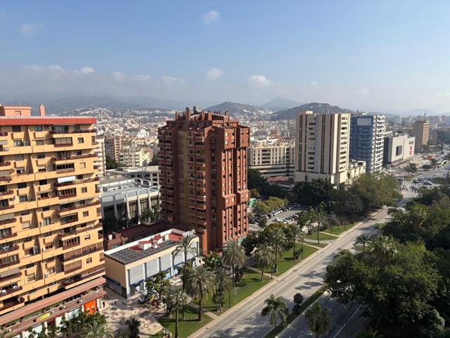 Piso en venta en Avenida de Andalucía photo 0