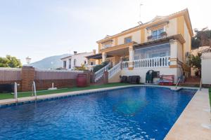 Chalet independiente en venta en Calle Martinete photo 0