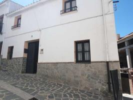 Vivienda en Yunquera photo 0