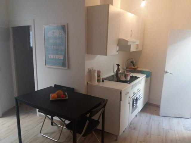 Venta de piso en Barcelona Capital - Roquetes photo 0