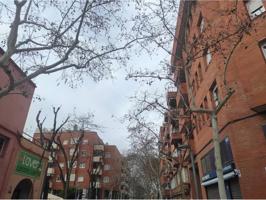 Centro, ubicación inmejorable , dos plantas abajo 42m2 y arriba 32m2, todo impecable, hay que verlo.. photo 0