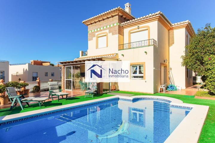 Villa En venta en Vélez-Málaga photo 0