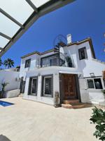 MAGNÍFICA CASA EN VENTA EN LINDA VISTA-NUEVA ALCÁNTARA-CORTIJO BLANCO. photo 0