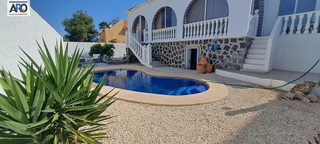 Exclusivo bungalow tipo Fortuna en Sector A de Camposol – con apartamento independiente y piscina privada photo 0