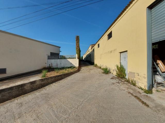 Nave comercial en venta en Sant Martí Sarroca photo 0