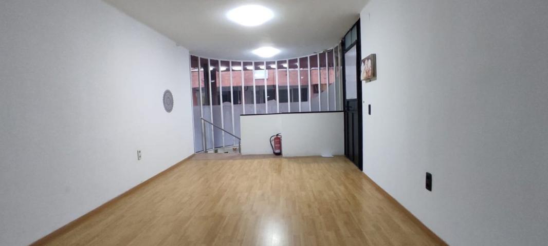 Local comercial en venta photo 0