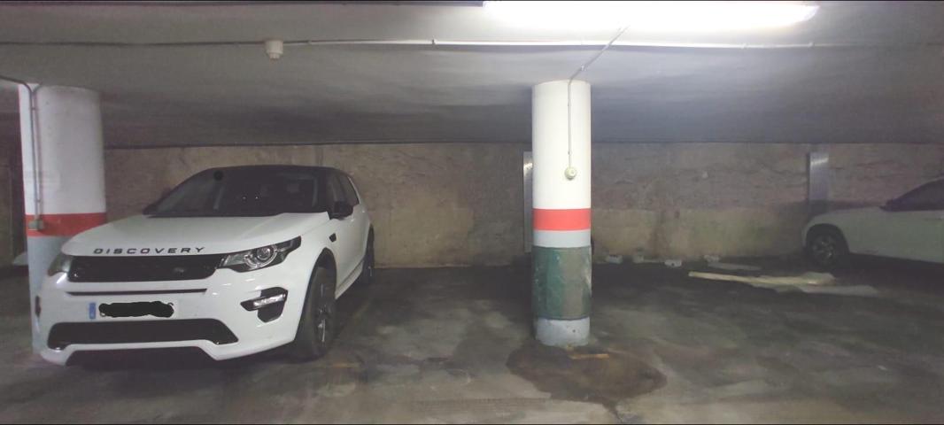Plaza de parking en venta zona centro de Vilafranca del Penedès photo 0