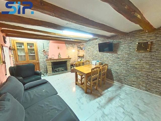 CASA DE PUEBLO EN TORRELLES DE FOIX photo 0