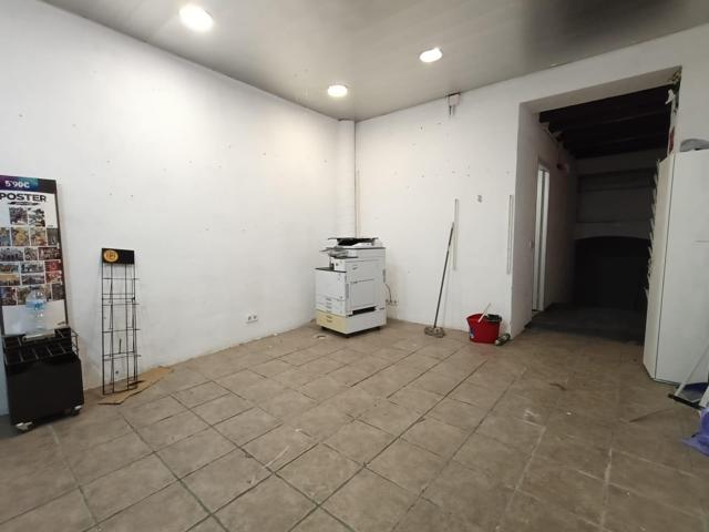 Local comercial en alquiler en Vilafranca del Penedès photo 0
