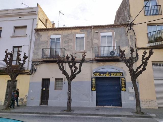 Finca con vivienda y local comercial en Vilafranca del Penedès photo 0