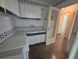 AMPLIO Y LUMINOSO PISO EN VENTA EN BARRIO LES CLOTES (VILAFRANCA DEL PENEDES) photo 0