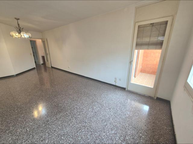 AMPLIO Y LUMINOSO PISO EN VENTA EN BARRIO LES CLOTES (VILAFRANCA DEL PENEDES) photo 0
