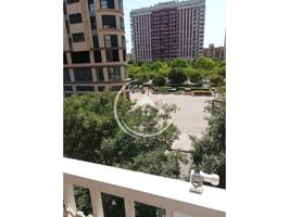 EXCELENTE VIVIENDA CON ZONAS COMUNES, JARDIN, PISCINA, UNA DE LAS MEJORES ZONASDE VALENCIA. photo 0