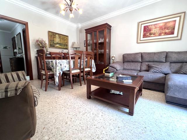 PISO FAMILIAR EN VENTA EN LA ZONA DEL PARQUE MUNICIPAL photo 0