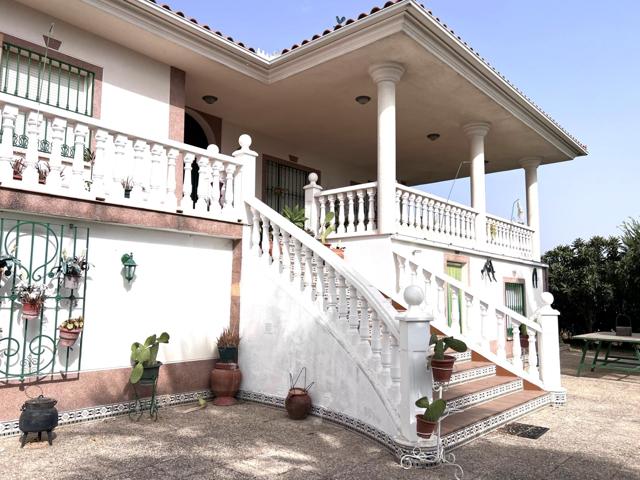 CHALET URBANO EN QUINTO CECILIO photo 0