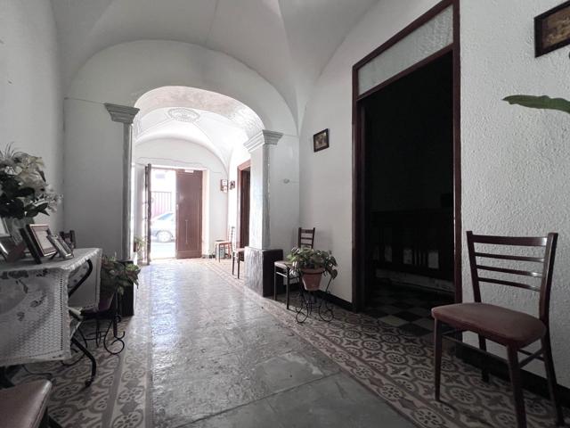 CASA-SOLAR EN EL CENTRO DE DON BENITO photo 0