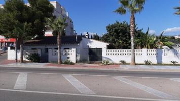 Casa En venta en Avda Andalucia A 250 Mts De La Playa, 30 Ba (avenida Andalucia Nº 20). 29793, Torrox Costa, Torrox (málaga), Torrox photo 0