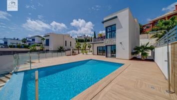 Villa de lujo individual con piscina privada photo 0