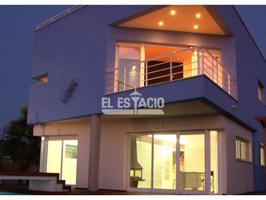 Chalet en venta en La Manga del Mar Menor photo 0