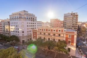 Espectacular vivienda en la Rambla de Alicante photo 0