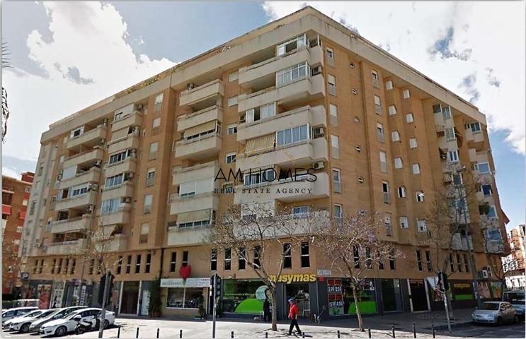 Entresuelo con una superficie de 1100 m2 en Rodolfo Salazar photo 0