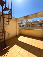 Ático Dúplex con Encanto en el Corazón de Alicante photo 0
