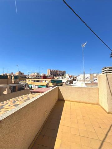 Ático Dúplex con Encanto en el Corazón de Alicante photo 0