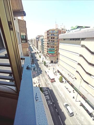 Exclusiva vivienda en el corazón de Alicante – Espacio, luz y comodidad en 140 m² útiles photo 0