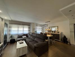 Vivienda Reformada de 3 Dormitorios con Estilo Moderno y Excelente Ubicación photo 0