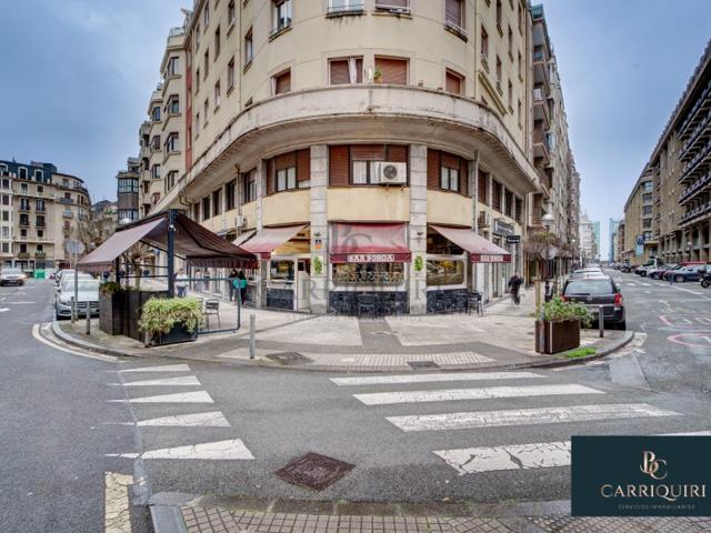 Local En venta en Donostia - San Sebastián photo 0