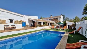 Casa Rural en Venta en Riogordo, Málaga photo 0