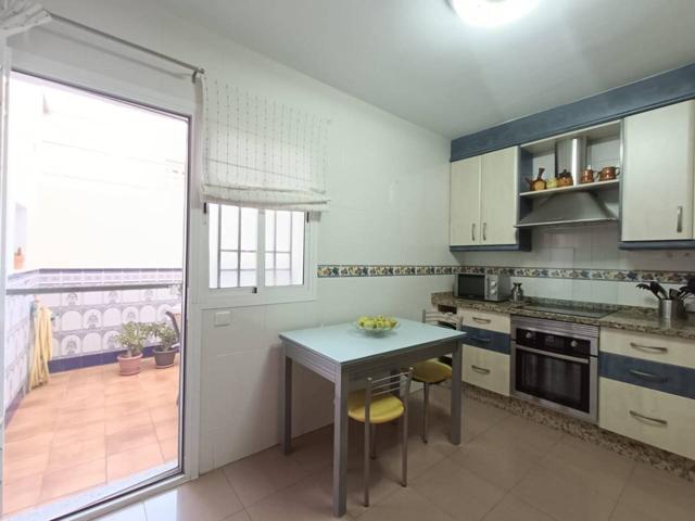 Casa adosada en venta en Aguadulce Sur photo 0